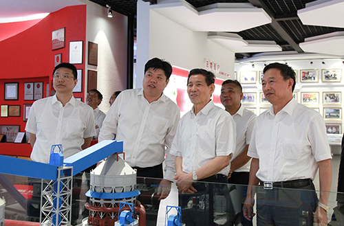 乔龙德：建材装备企业要肩负历史使命 成为行业高质量发展支撑